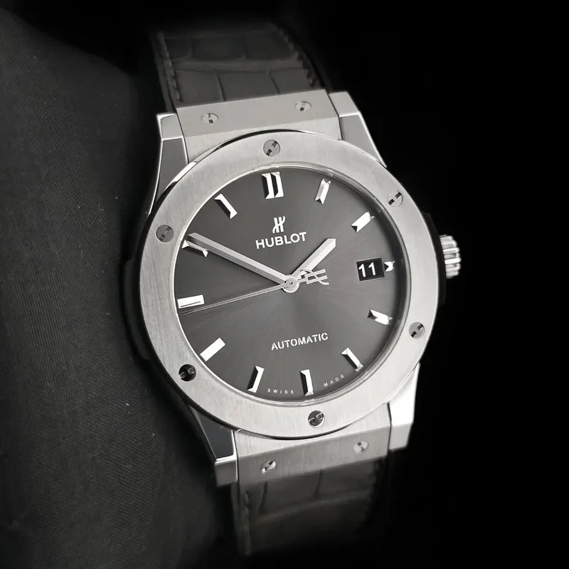 Classic Fusion 45 Titanium / Racing Grey