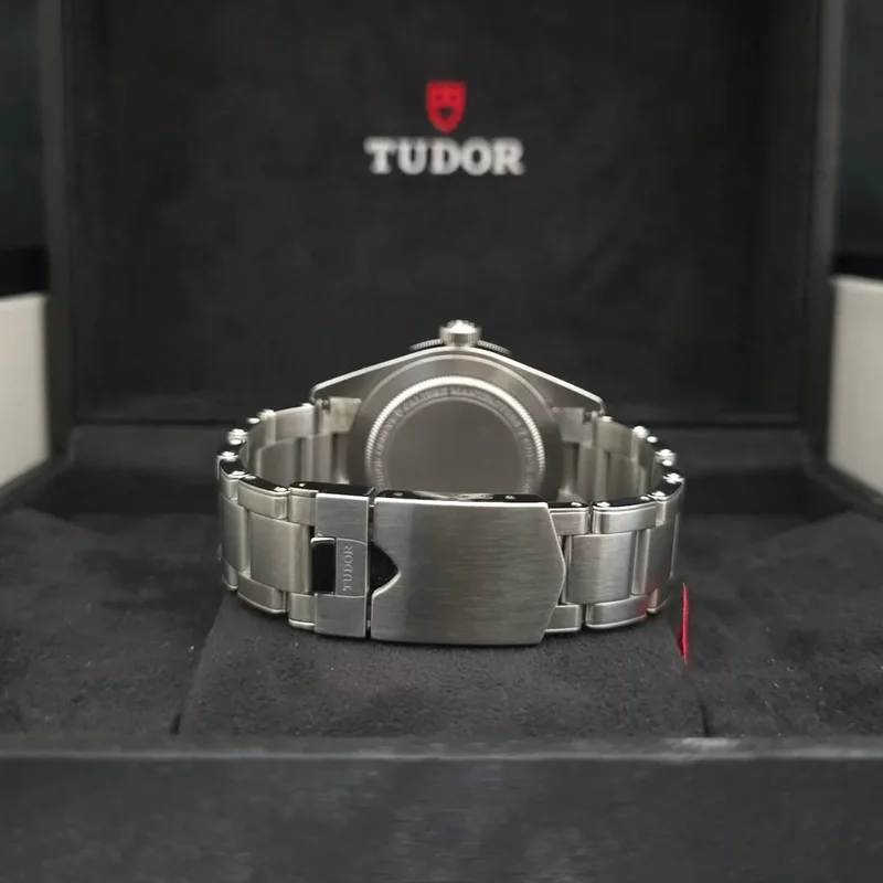 Thumb Black Bay Fifty-Eight Stainless Steel / Navy Blue / Bracelet