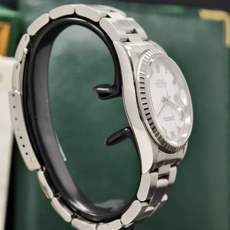 Thumb Datejust 36 16220 Stainless Steel / Sunburst