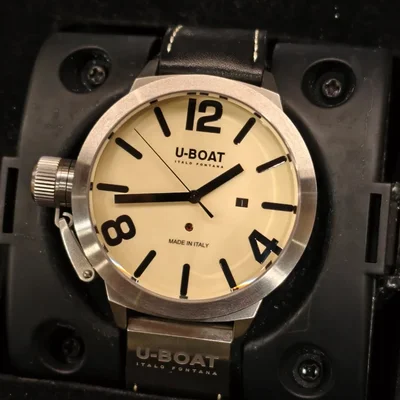 Classico Automatic Stainless Steel / Beige / Strap