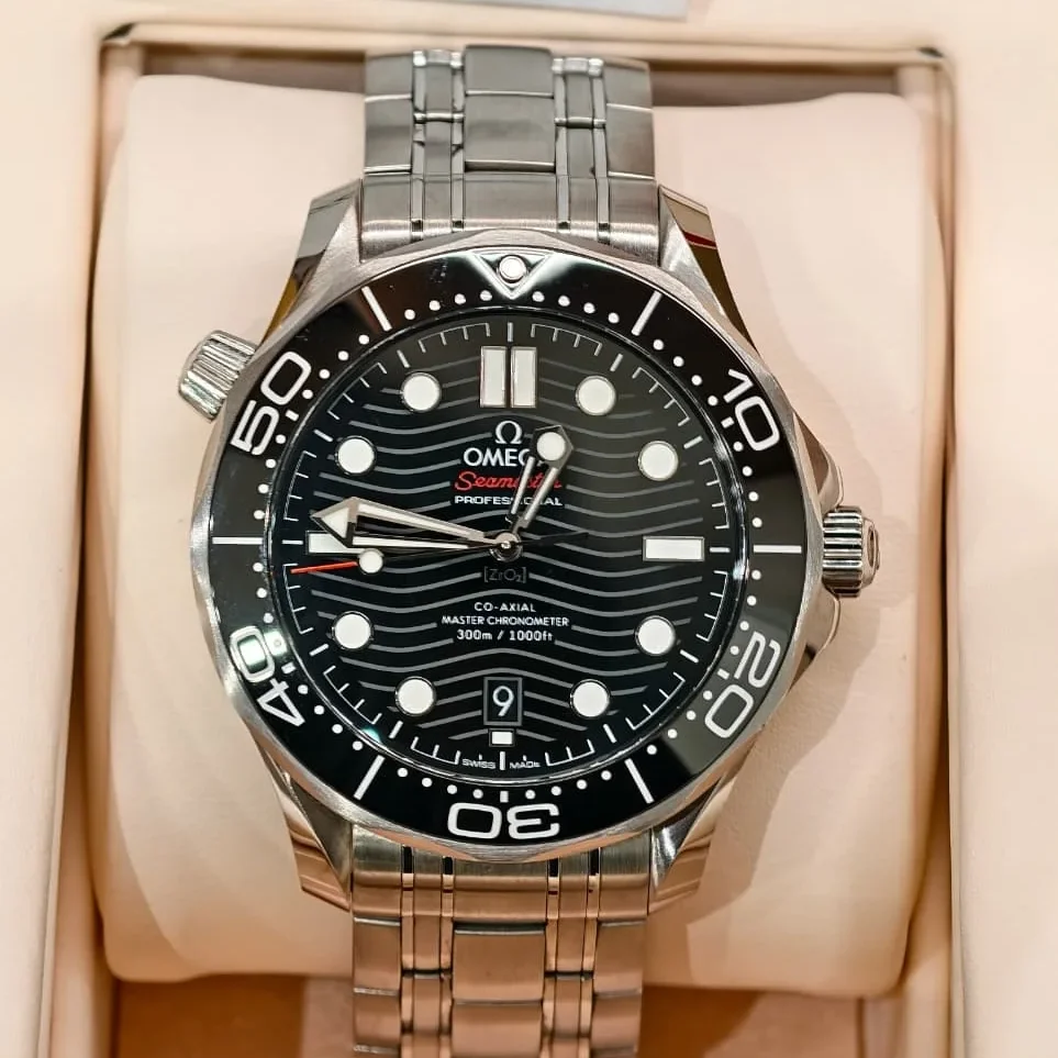 Seamaster Diver 300M Master Co-Axial 42 Stainless Steel / Black / Bracelet