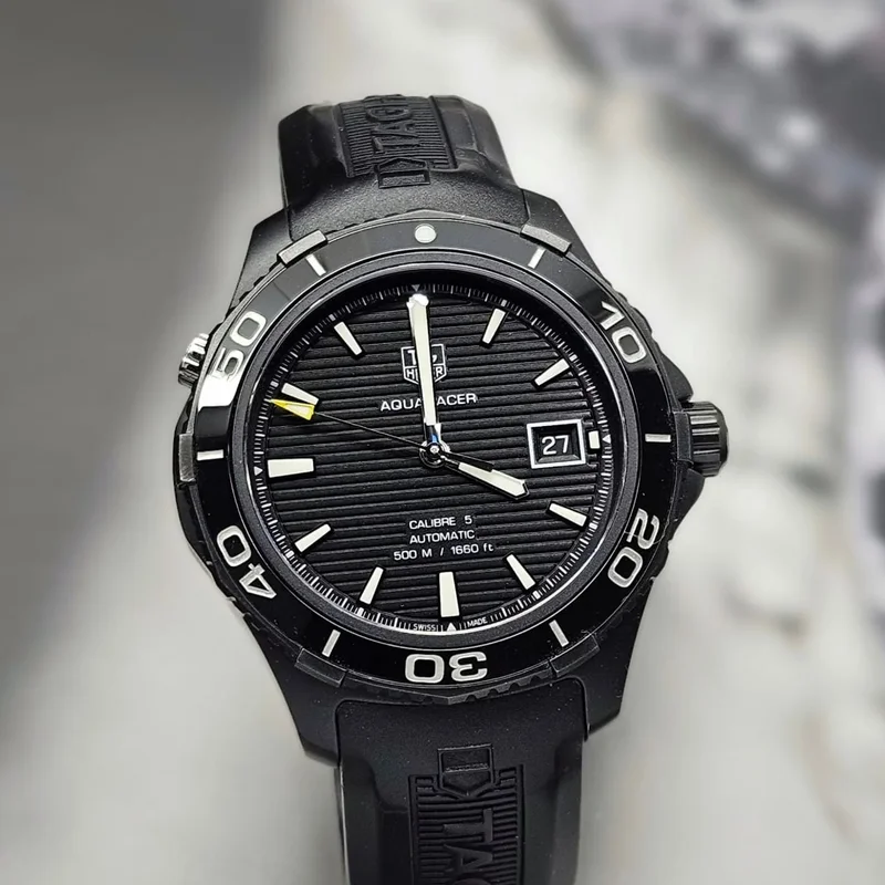 Aquaracer 500M Calibre 5 41 Titanium PVD / Black / Rubber