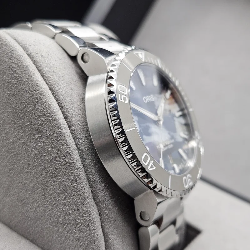 Thumb Aquis Date 41.5 Upcycle