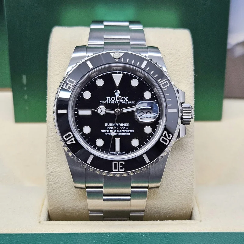Submariner Date Stainless Steel / Black / Cerachom
