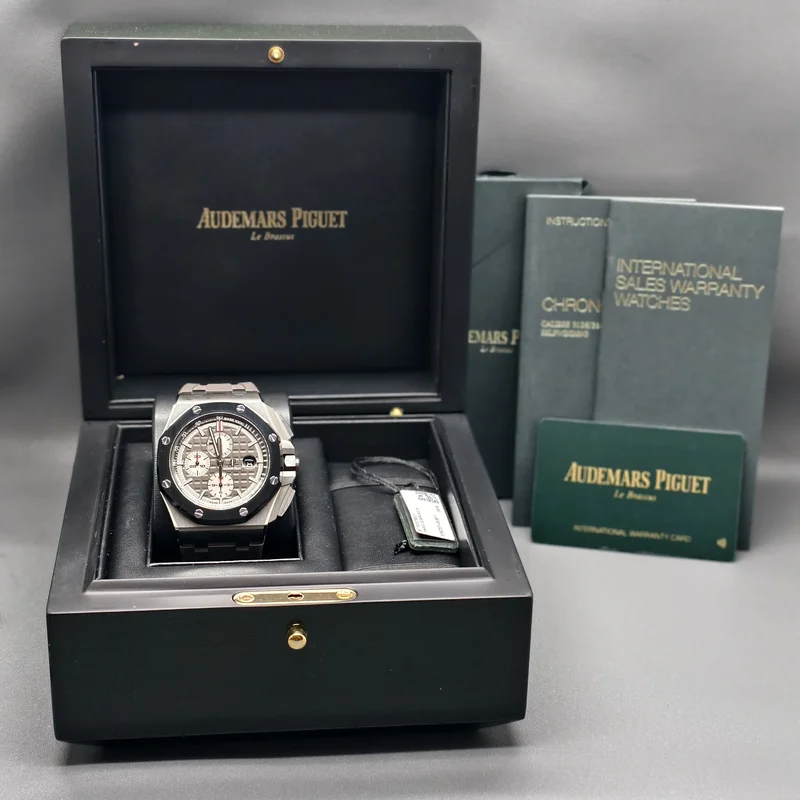 Thumb Royal Oak Offshore 44 Titanium / Ceramic / Grey / Rubber