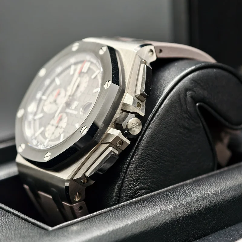 Thumb Royal Oak Offshore 44 Titanium / Ceramic / Grey / Rubber