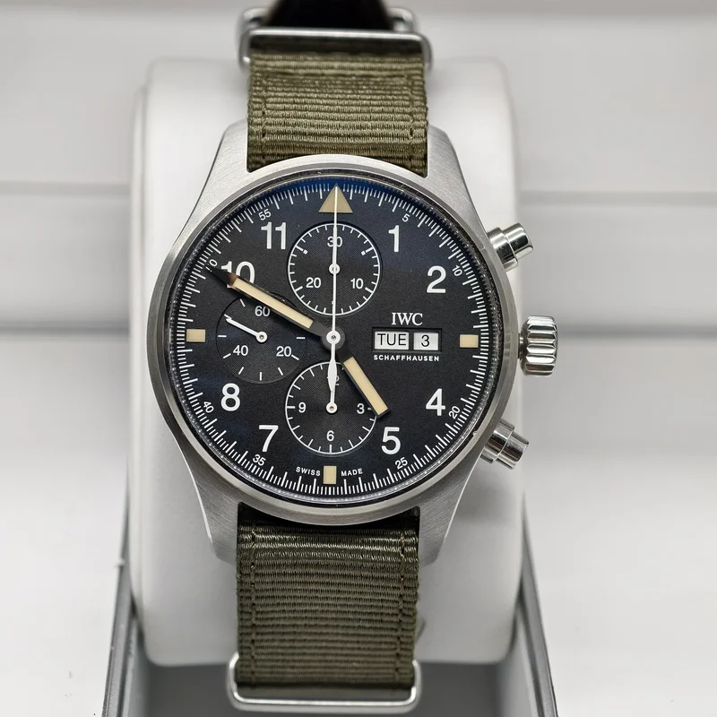 Pilot's Watch Chronograph Tribute to 3706