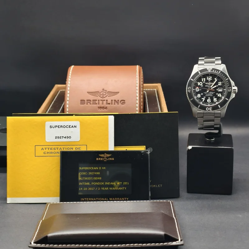 Thumb Superocean II 44 Stainless Steel / Black / Volcano Black / Bracelet