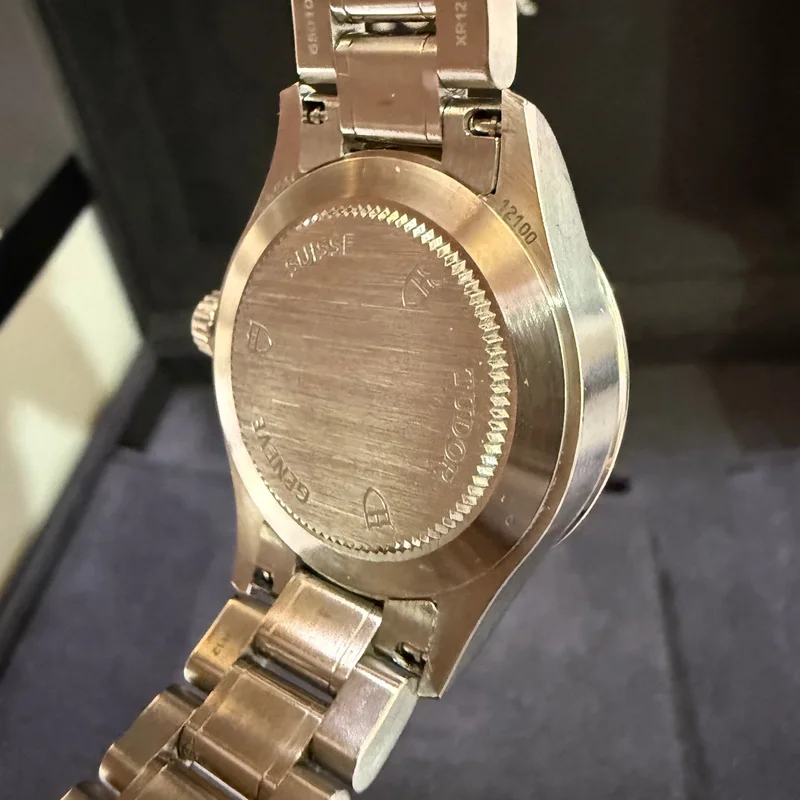 Thumb Style 28 Stainless Steel / Silver / Bracelet