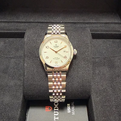 1926 28 Stainless Steel / Silver